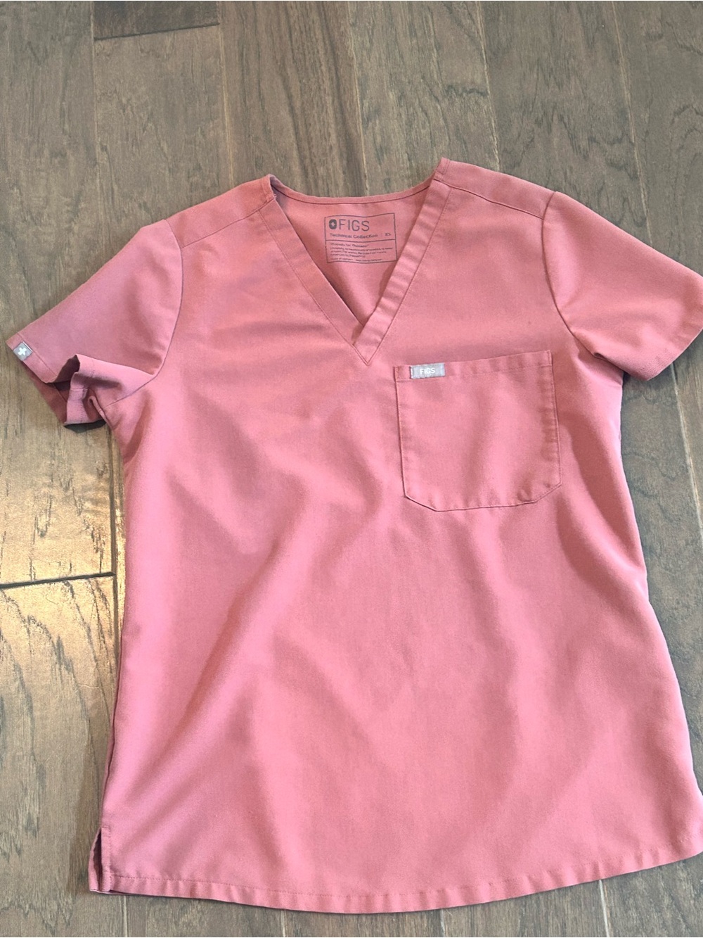 FIGS V-Neck Scrub Top in PO 2652. XS